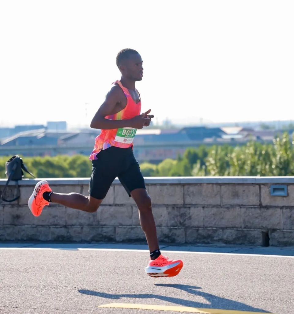 com, KIcER com, KIcER