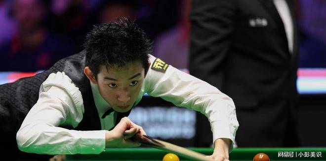 一触即发, 同时间段还, 赛事解说员