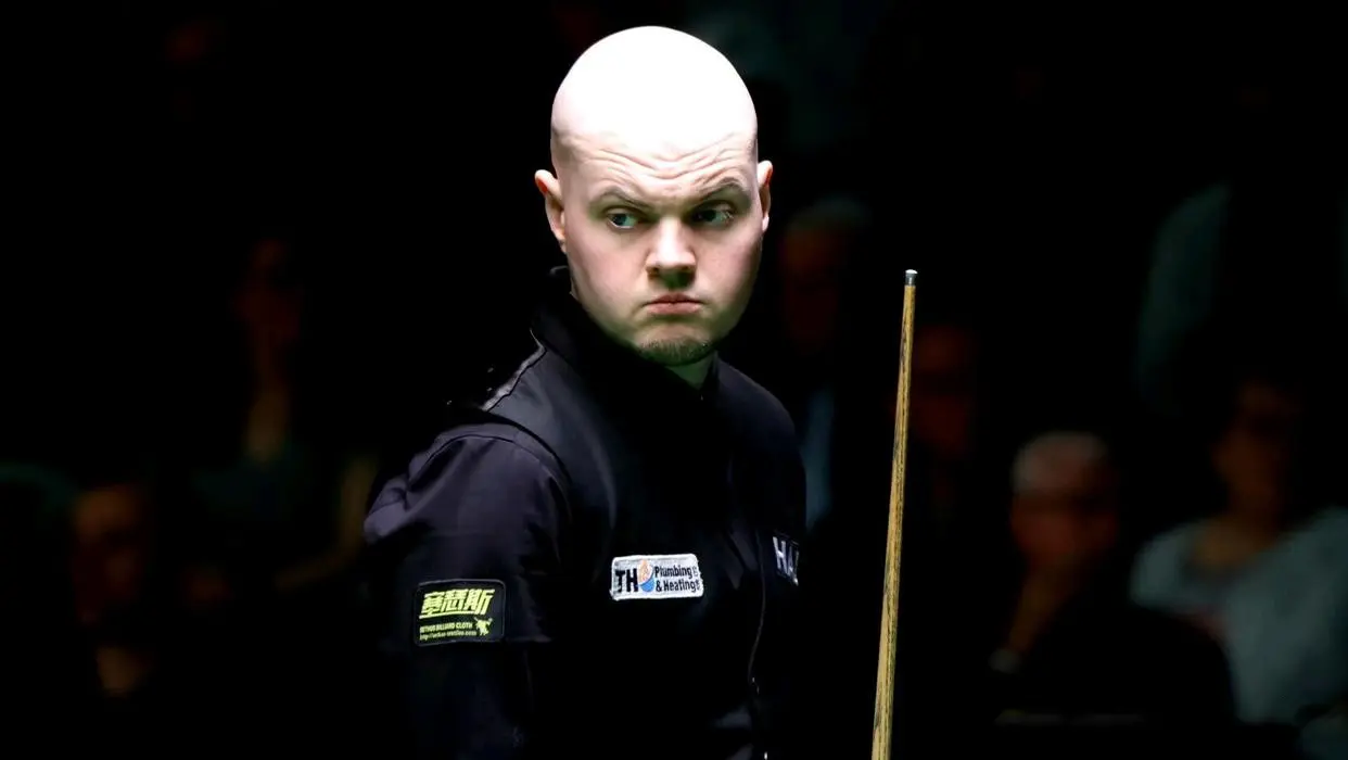 分钟的鏖战, 公开赛的四, 打出