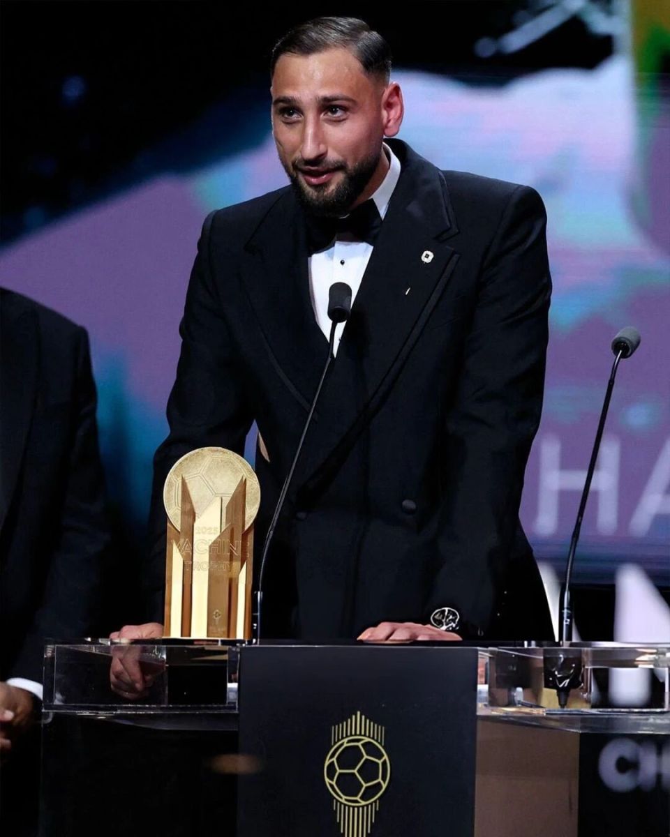 AA, 球奖奖项的, 但预期进球