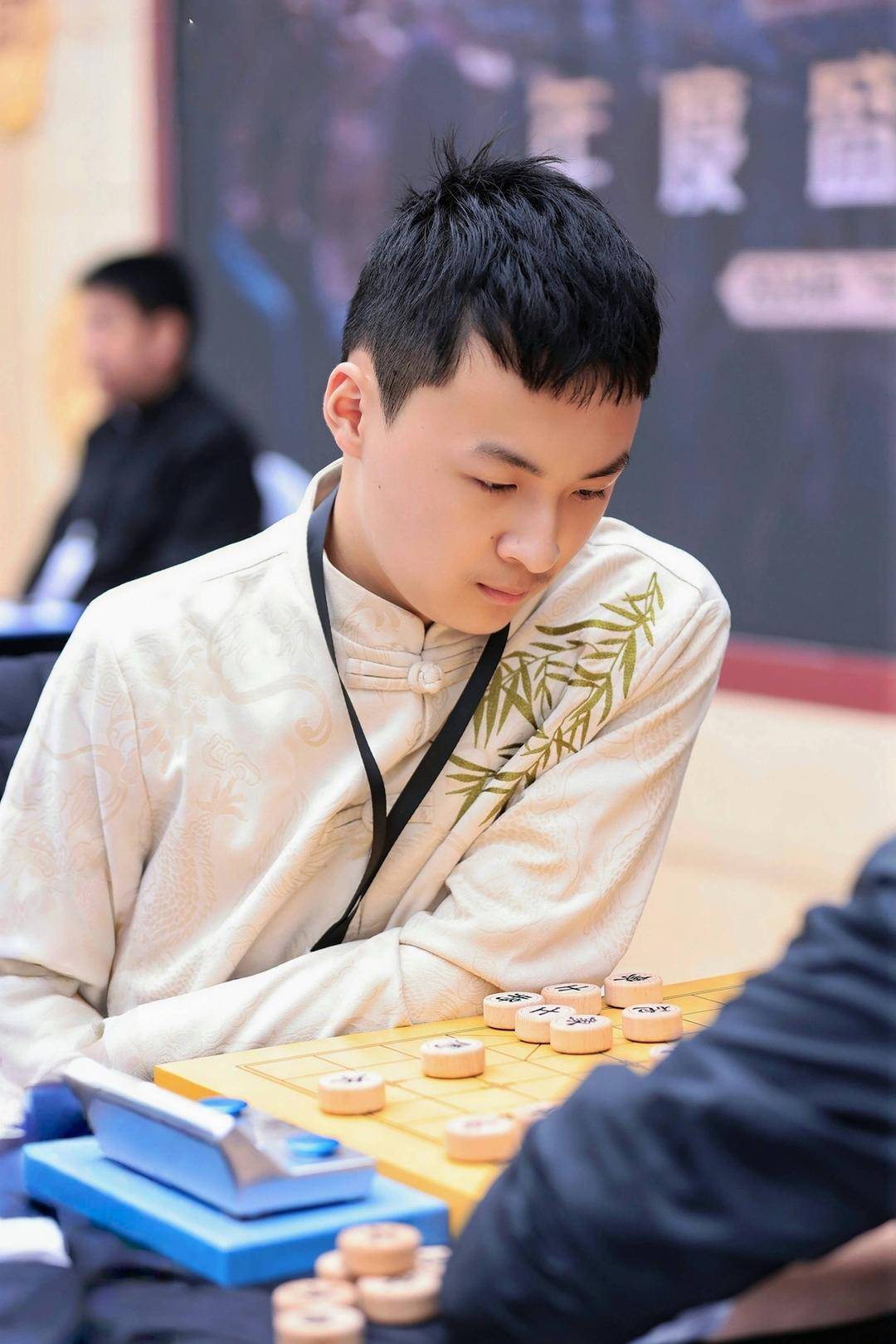 终一生, 今年, 健将